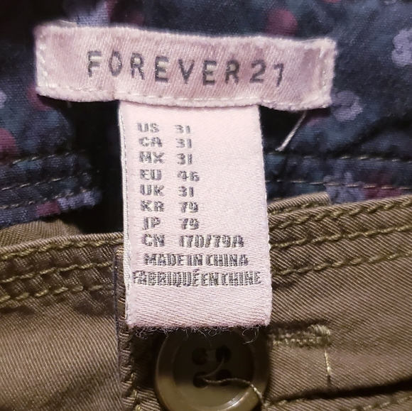 Forever 21 short pants size 31 - Picture 6 of 7